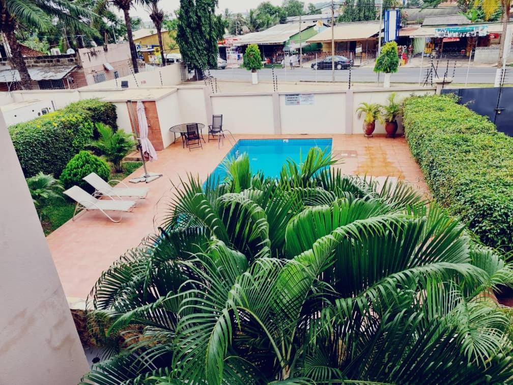 Bertha'S Court D-Plus Apartments Dzorwulu المظهر الخارجي الصورة