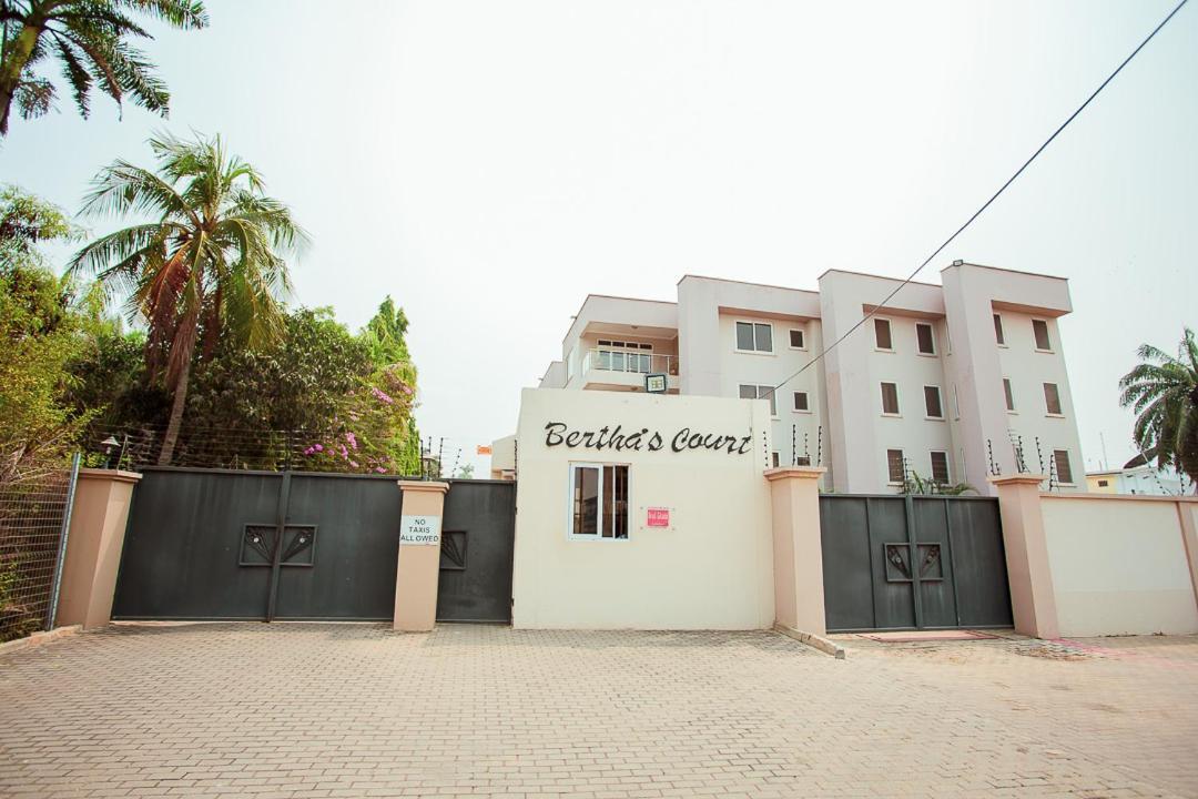 Bertha'S Court D-Plus Apartments Dzorwulu المظهر الخارجي الصورة