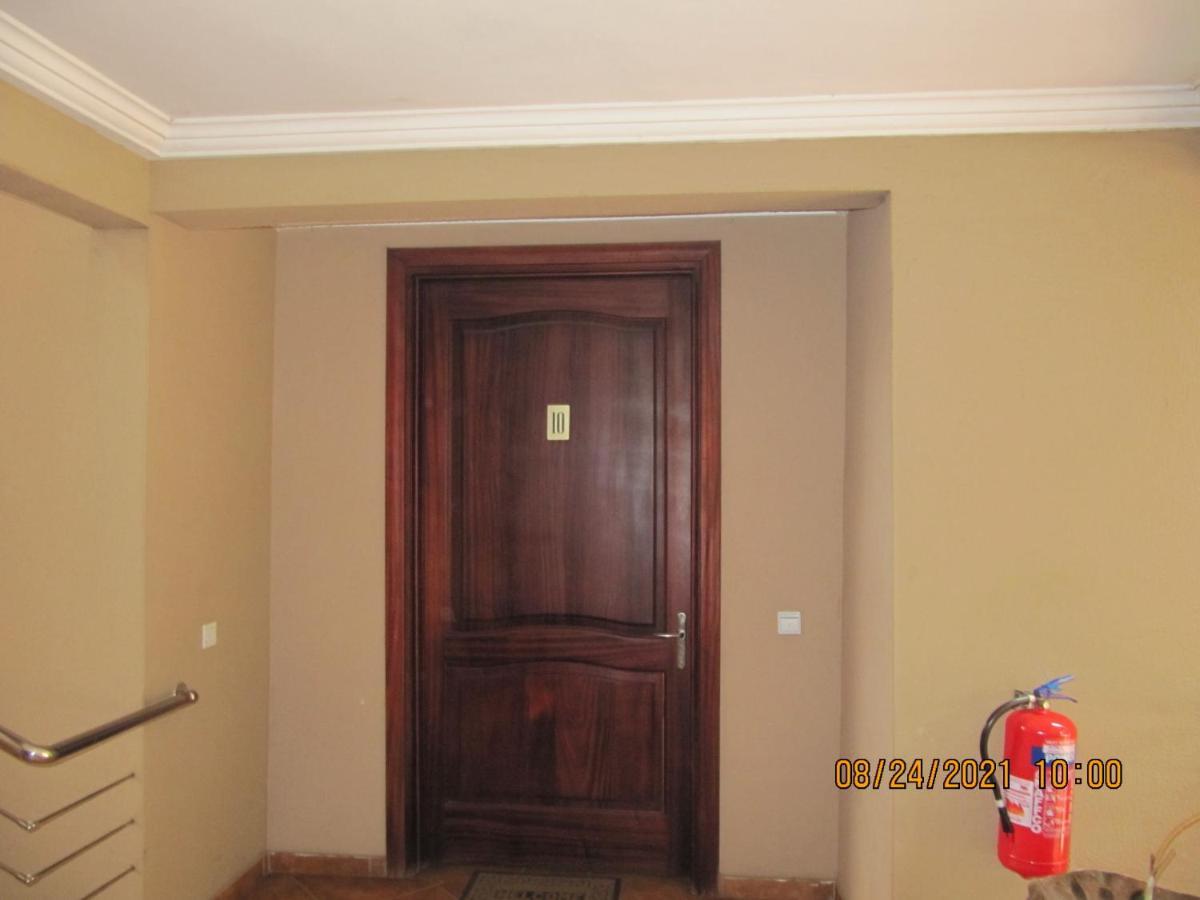 Bertha'S Court D-Plus Apartments Dzorwulu المظهر الخارجي الصورة