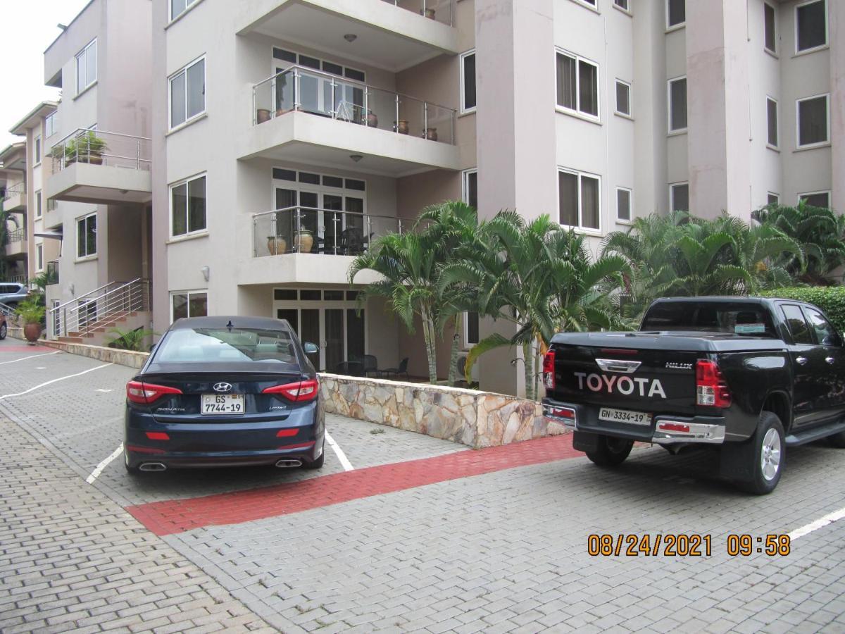 Bertha'S Court D-Plus Apartments Dzorwulu المظهر الخارجي الصورة
