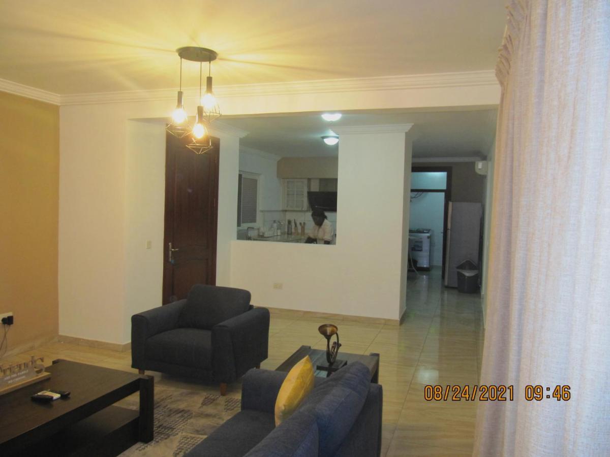 Bertha'S Court D-Plus Apartments Dzorwulu المظهر الخارجي الصورة