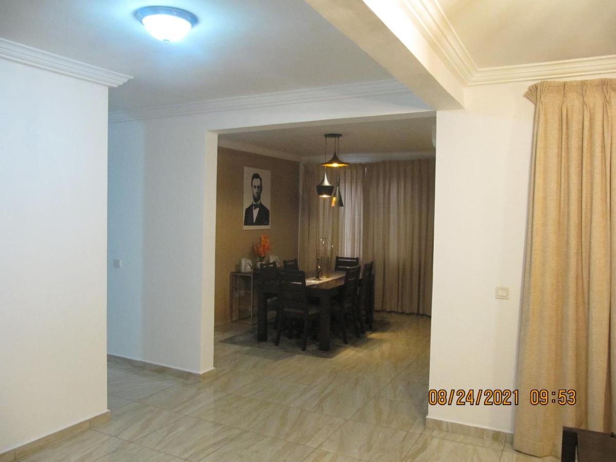 Bertha'S Court D-Plus Apartments Dzorwulu المظهر الخارجي الصورة