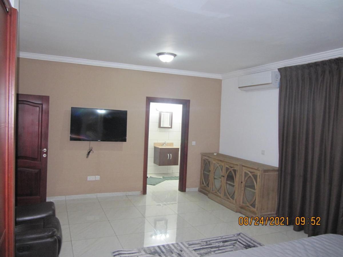 Bertha'S Court D-Plus Apartments Dzorwulu المظهر الخارجي الصورة